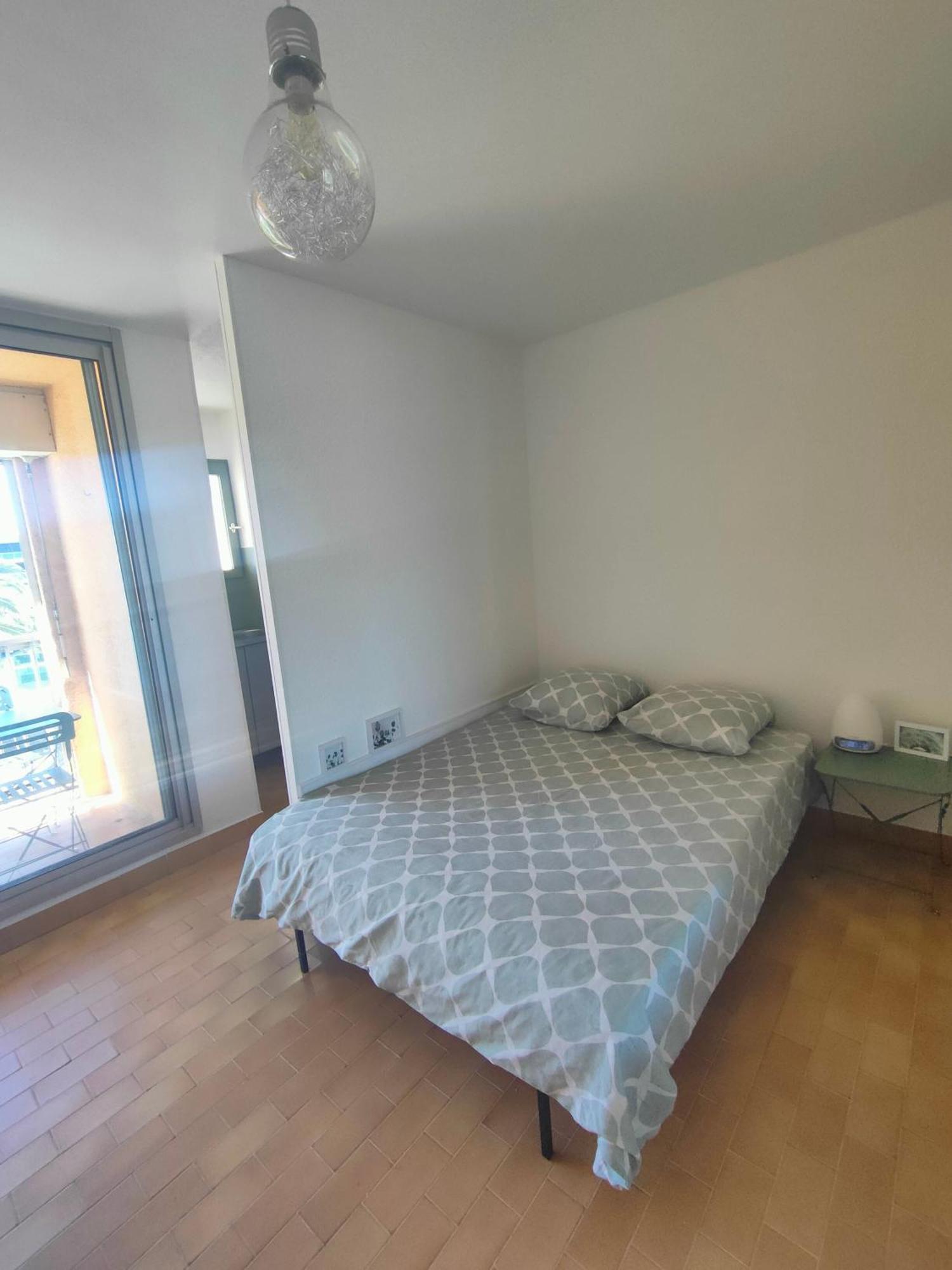 Gruissan, Studio Cabine, Au Calme Vue Degagee Sur Marina Esterno foto